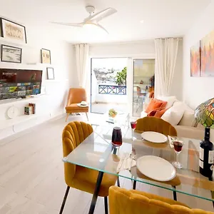 Lanzarote Harbour View Apartment Tias